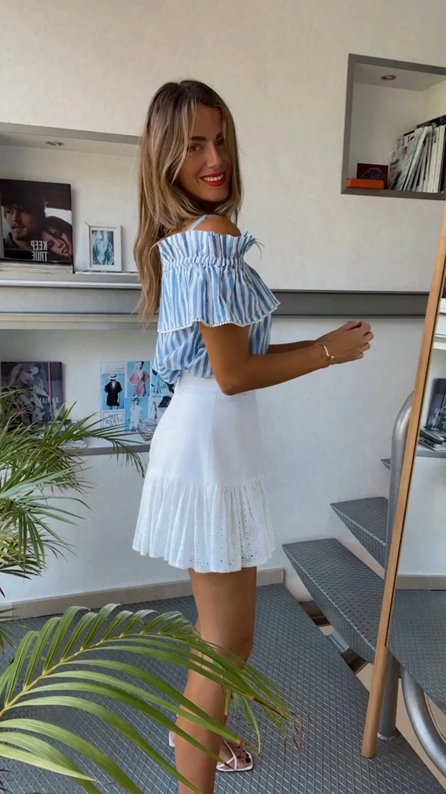 Blusa Rayas Blue&White Ribete Dorado