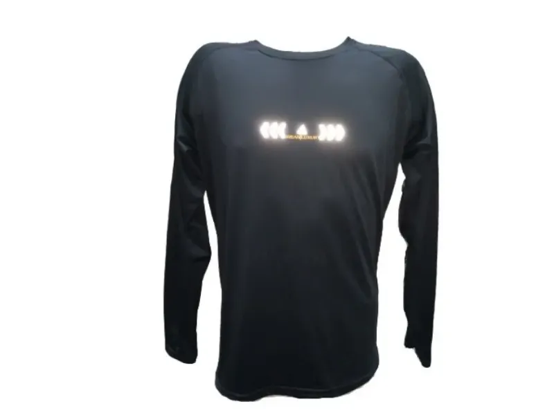Conjunto Running!! Remera reflectiva termica + short deportivo