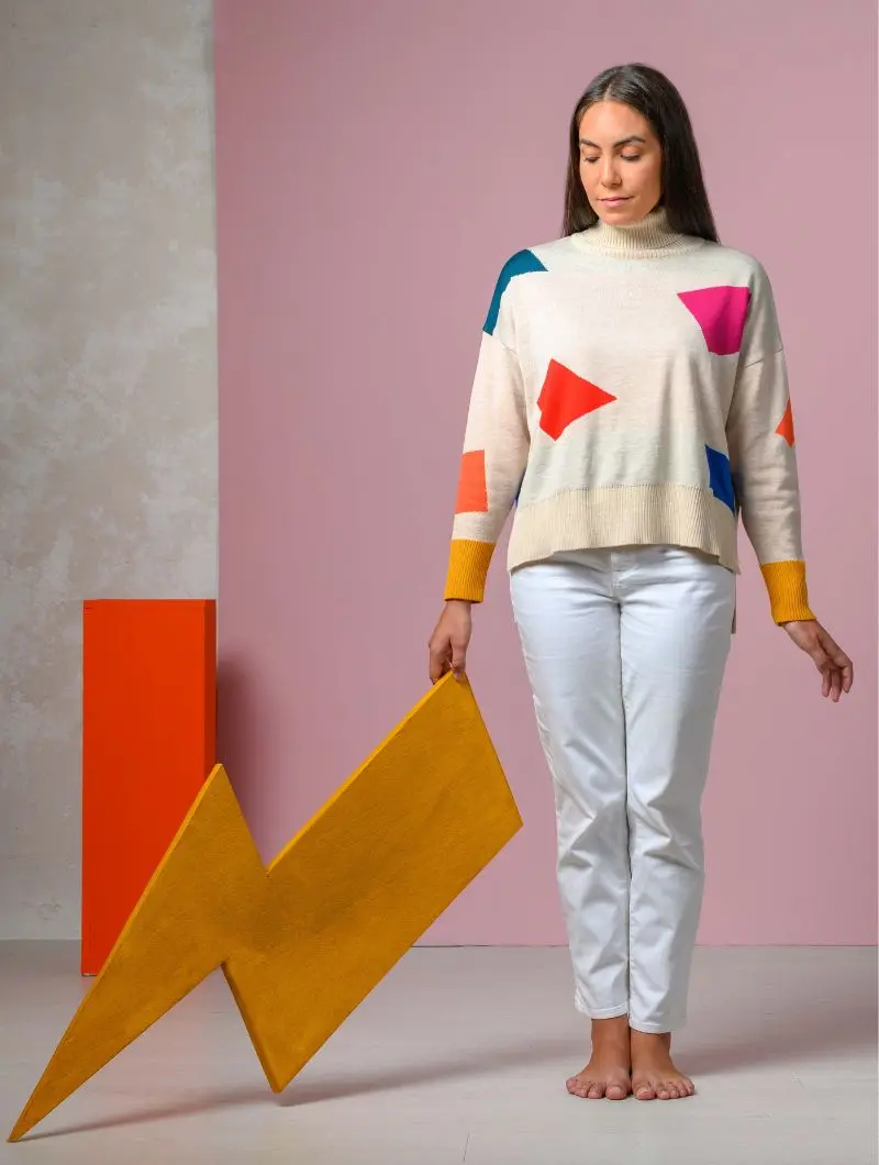 Jersey cuello alto con formas de lana merino