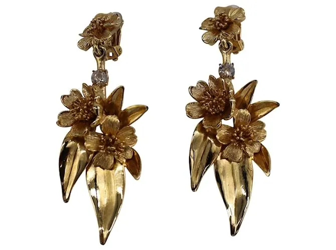 Pendientes de clip colgantes florales de Oscar de la Renta en metal dorado 