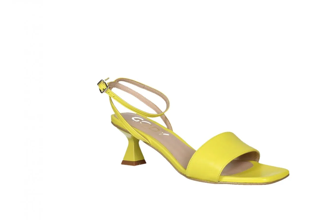 Sandalia Piel Amarillo Pulsera