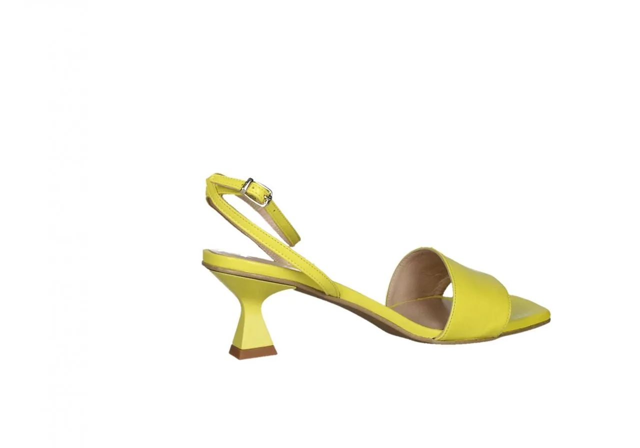 Sandalia Piel Amarillo Pulsera