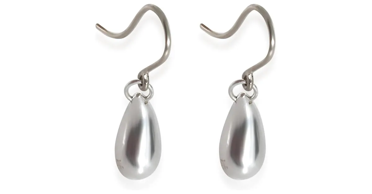 Tiffany & Co TIFFANY Y COMPAÑIA. Pendientes con forma de lágrima de Elsa Peretti en plata de ley 
