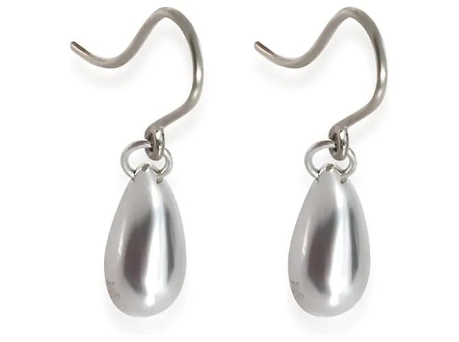 Tiffany & Co TIFFANY Y COMPAÑIA. Pendientes con forma de lágrima de Elsa Peretti en plata de ley 
