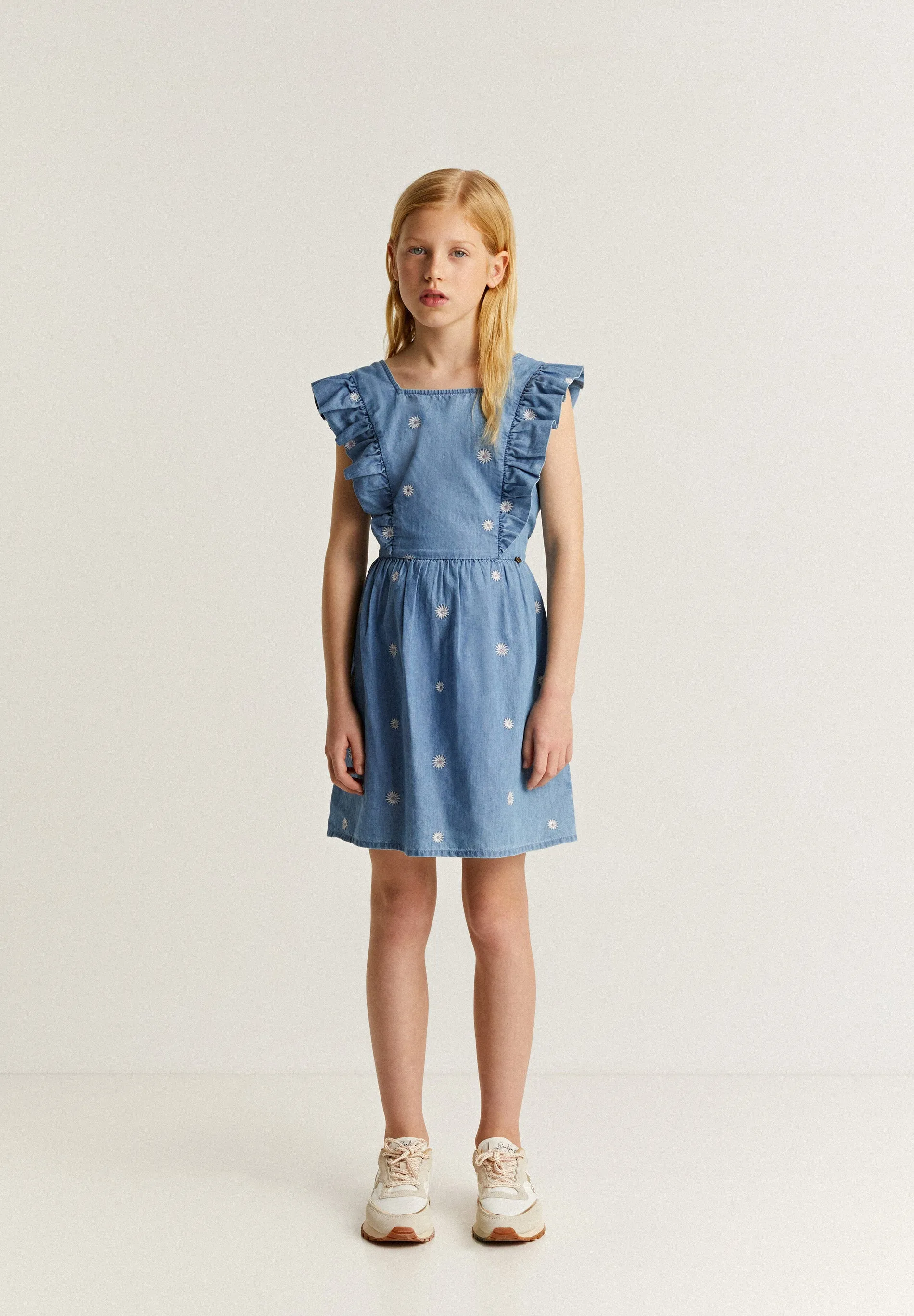 VESTIDO DENIM BORDADO