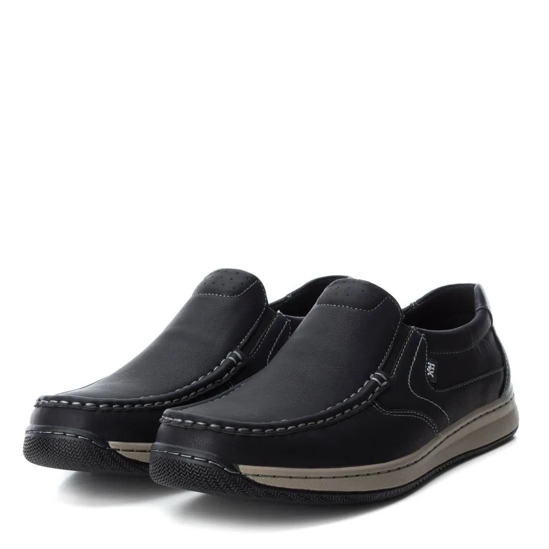 ZAPATO DE HOMBRE XTI BASIC 03419801